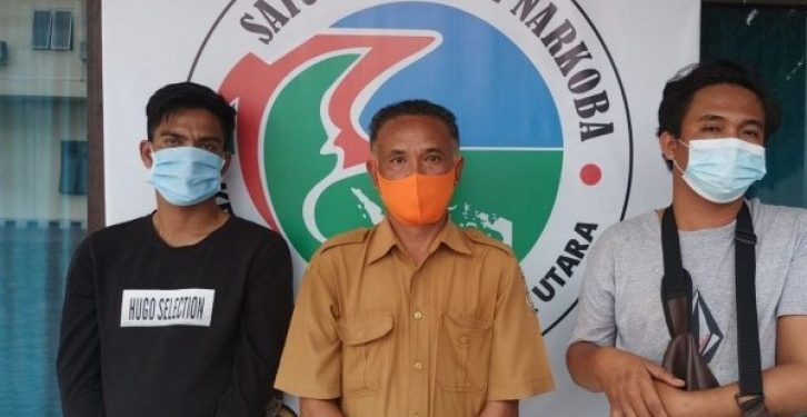 Polisi Ringkus 3 Pria Sedang Nyabu di Dalam Gubuk, Satu Pelaku Seorang Oknum PNS Tapanuli Utara