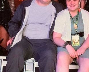 Gadis Remaja Ini Tewas Mengenaskan di Taman, Tenggorokannya Hancur