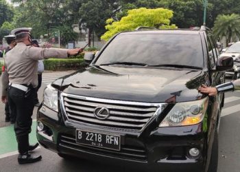 Besok, Sanksi Tilang Ganjil Genap di Jakarta Diberlakukan. Kendaraan Media Juga Berlaku