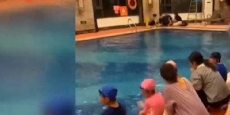 Bocah Berusia 6 Tahun Tewas Tenggelam Saat Pelajaran Renang di Kolam Renang Umum
