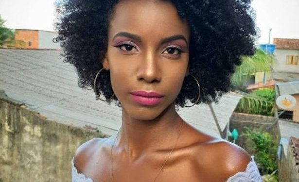 Tragis, Model Cantik Ini Ditikam Sampai Mati Oleh Mantan Pacarnya Saat Pulang Dari Tempat Kerja