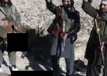 Beredar Video Berdarah Taliban Penggal Kepala Tentara Afghanistan Sambil Meneriakkan Pemimpin Mereka
