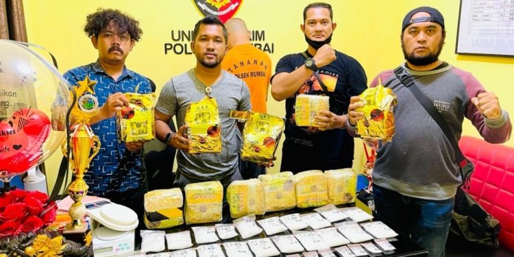 Polisi Gagalkan Peredaran 13 Kg  Sabu di Pekanbaru