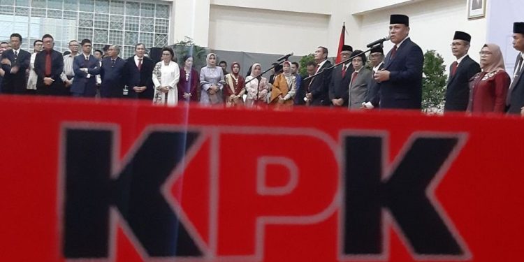 Tepat 3 Hari Sebelum Pemecatan, Ponsel Pegawai KPK yang Tak Lolos TWK Kena Retas