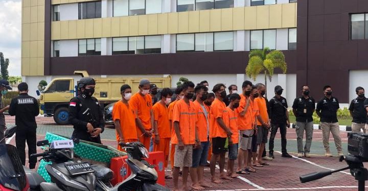 Sebanyak 117 Kg Sabu dan 1.000 Inek Asal Malaysia Disita dari 7 Jaringan Narkoba