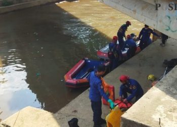 Sempat Selamat dan Muntahkan Air Usai Tenggelam di Sungai Ciliwung, Bocah 13 Tahun Ini Akhirnya Meninggal Dunia