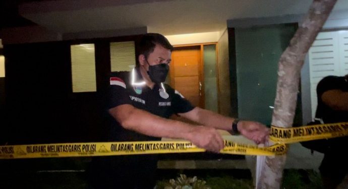 Rumah Dijadikan Pabrik Narkoba Oleh WNA, Ini Barang Bukti Yang Diamankan Polisi