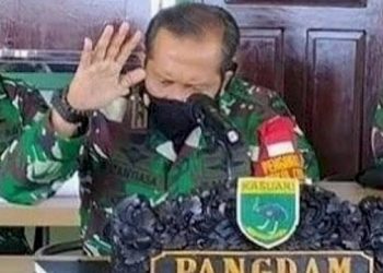 Murka! Pangdam Kasuari Gebrak Meja, Minta Pembunuh 4 Anggota TNI Ditangkap Hidup atau Mati