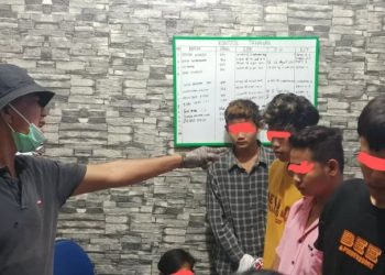 Mau kabur ke Pekanbaru, kawanan begal bersenjata tajam buruan Polresta Padang diringkus di Bukittinggi