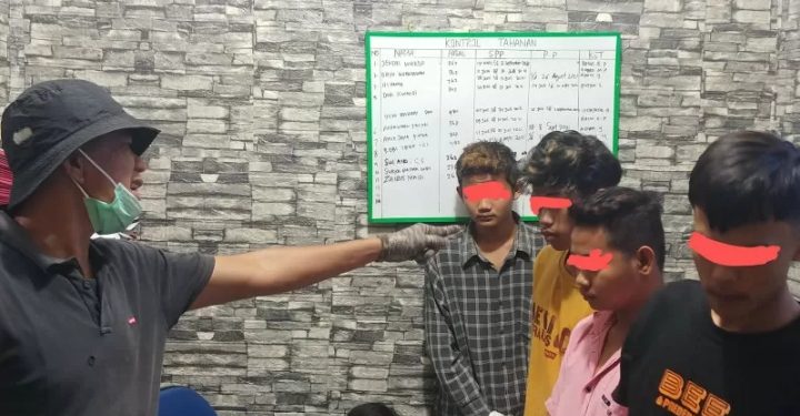 Mau kabur ke Pekanbaru, kawanan begal bersenjata tajam buruan Polresta Padang diringkus di Bukittinggi