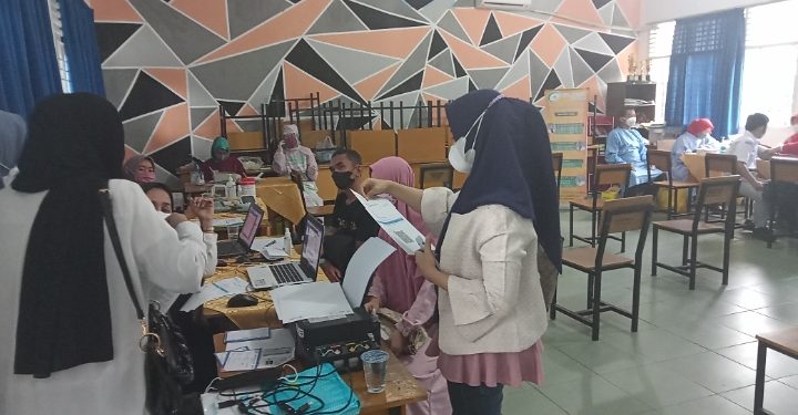 Diikuti Ibu Hamil dan Menyusui, Masyarakat Antusias Ikut Vaksinasi Covid-19 Kedua IDI Dan Diskes Riau