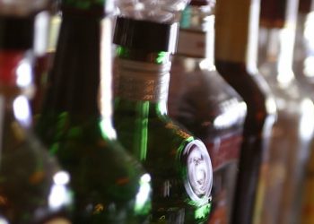 Gunakan Pita Cukai Palsu BC Surakarta Bongkar Jaringan Pengedar Mikol