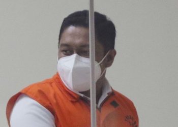 Mantan Penyidik KPK Robin dan Pengacaranya segera Disidang