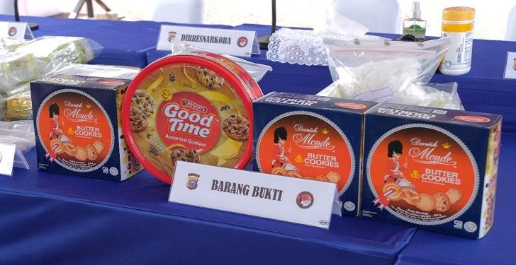 Polda Riau Bongkar Jaringan Peredaran Narkoba, Disimpan Dalam Kaleng Roti