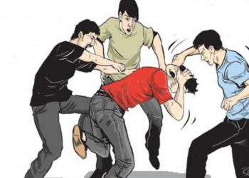 Kepergok Warga Curi Motor Di Warakas, Seorang Pria Babak Belur Diamuk Warga