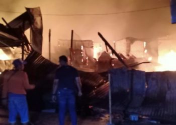 Api Berkobar di Pasar Baso Agam, 24 Kios Hangus