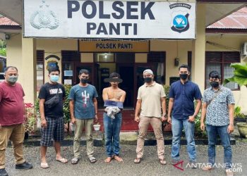 Polres Pasaman Ringkus Terduga Pencuri 18 Laptop