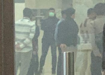 polisi geledah kantor BPBD/CNNI