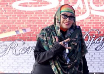 Tak Pernah Solat dan Suka Mabuk-mabukan Selama Puluhan Tahun, Lady Rocker Indonesia Ini Akhirnya Taubat Usai Disentil sang Cucu