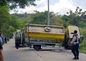 Truk Tangki Terguling Tewaskan 4 Orang, Ternyata Truk Tidak Layak Jalan