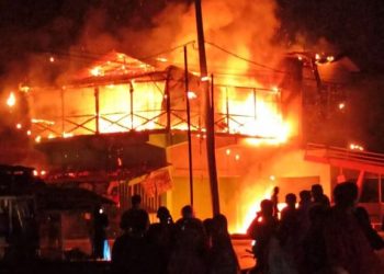 9 Unit Ruko di Simpang Patin Indragiri Hulu Ludes Terbakar