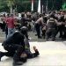 Akan Beri Sanksi, Polda Banten Cari Polisi yang Banting Peserta Demo Saat HUT Tangerang