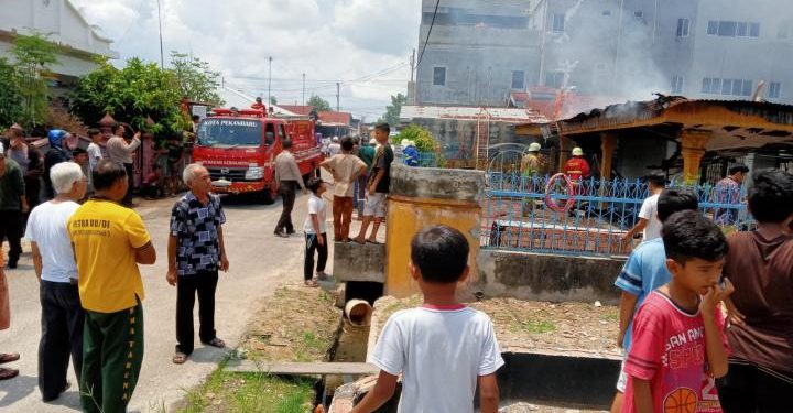Korsleting listrik, Rumah Bulatan Hangus Terbakar, Kerugian Ditaksir Ratusan Juta