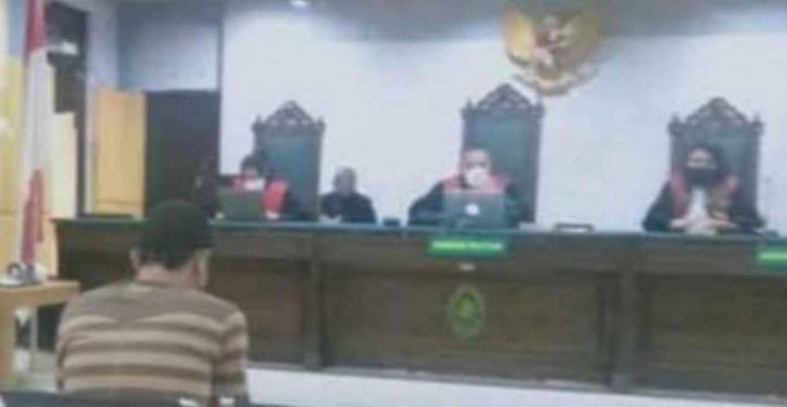 Ngaku-ngaku TNI dan Ajak Istri Orang Video Call Bugil, Duda di Sumsel Divonis 9 Tahun Penjara
