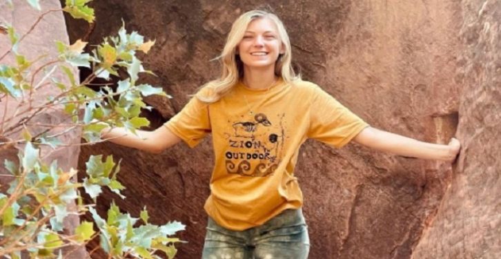 Selebgram Cantik Asal Amerika Ternyata Tewas Akibat Dicekik, Jasadnya Baru Ditemukan 4 Minggu Setelah Terbunuh