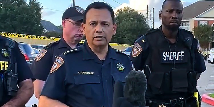 Seorang Ibu dan Pacarnya Ditahan setelah Sisa Jasad Anaknya Ditemukan di sebuah Apartemen, 3 Bocah Lainnya Terlantar dan Kekurangan Gizi