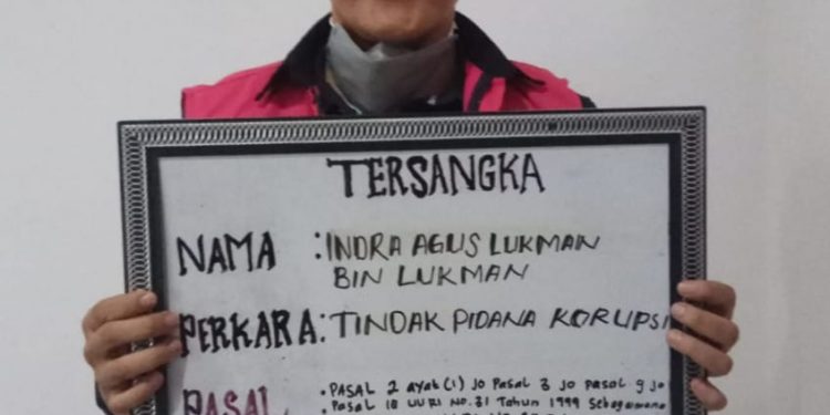 Korupsi Anggaran Bimtek, Kadis ESDM Riau Indra Agus Lukman Resmi di Tahan Kejari Kuansing