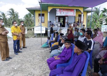 Ketua DPRD Inhil Buka Secara Resmi Sunat Massal di Terusan Kempas