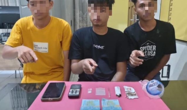 Kedapatan Bawa Sabu, Tiga Pemuda Ditangkap Tim Tembak Polres Kampar Saat Patroli