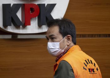 Azis Syamsuddin Dinilai Berbelit, Hakim ‘Naik Pitam’: Kami Juga Engga Bodoh-bodoh Amat!