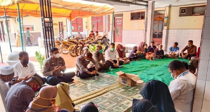 Dicopot Kapolda, Kapolsek Percut Sei Tuan Lakukan Syukuran