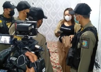 Lagi Nyamar Transaksi PSK Online, Dua Oknum Satpol PP ini Malah Kebablasan