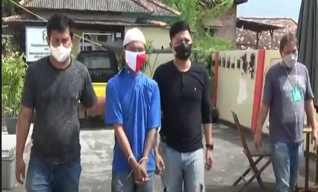 Kecanduan Judi Online, Remaja Bertato di Palembang Begal Ponsel Bocah