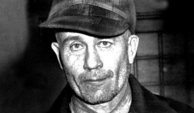 Ed Gein, pria yang kuliti jenazah manusia untuk dijadikan pakaian dan topeng