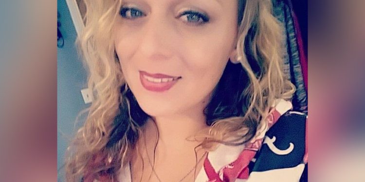 Seorang Pria Bunuh Mantan Istri dan Pacar Barunya di Depan Anak Mereka