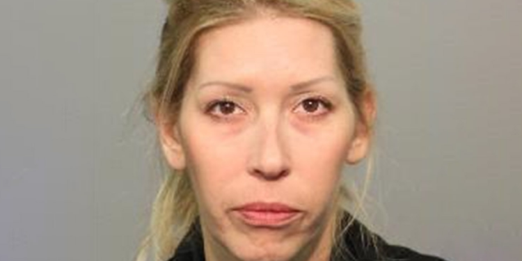 Ibu Ini Sediakan Kondom dan Alkohol untuk Teman-teman Anaknya, Dorong Mereka Lakukan Tindak Seksual