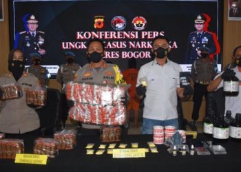 Tiga Remaja Produksi Tembakau Sintetis Rumahan di Ciparay Bandung