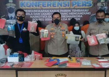 Pabrik Tembakau Sintesis Beromset Ratusan Juta Digerebeg Satresnarkoba Serang