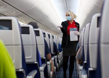 Wanita Texas yang Serang Pramugari Berisiko Dijatuhi Hukuman 20 Tahun Penjara