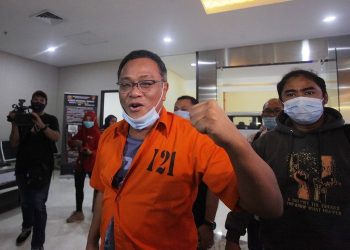 Divonis 10 Bulan Penjara, Jumhur Hidayat Tak Ditahan