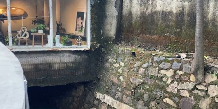 Pemkot Jaksel Layangkan Surat Pembongkaran kepada Pemilik Bangunan di Atas Saluran Air Kemang