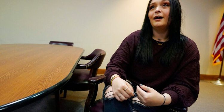 Wanita Ini Akan Hadir di Penjara Untuk Saksikan Eksekusi Ayah Tirinya