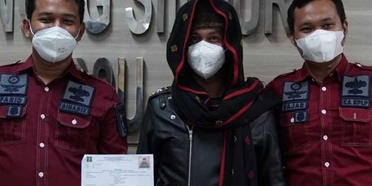 3 Tahun Dipenjara, Bahar Smith Akhirnya Dibebaskan