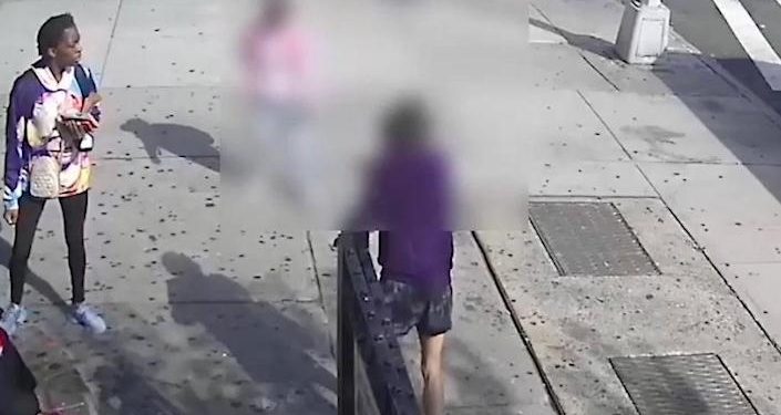 Ingatkan Remaja Untuk Kenakan Masker, Ibu Ini Malah Ditinju