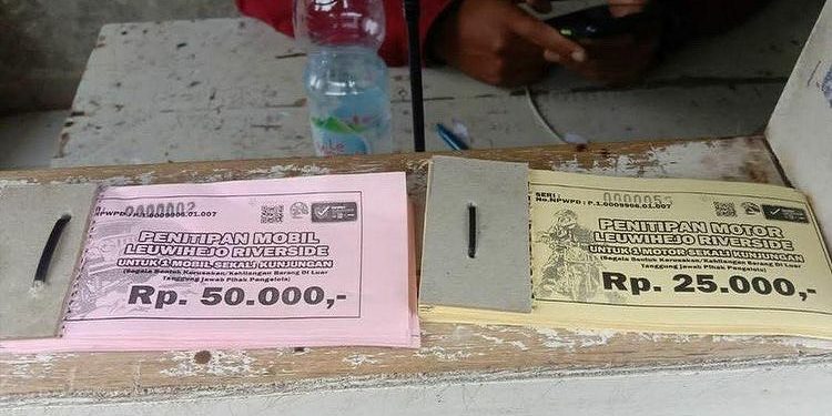 Tarif Parkir Kendaraan di Wisata Alam Bogor Capai Rp50 Ribu