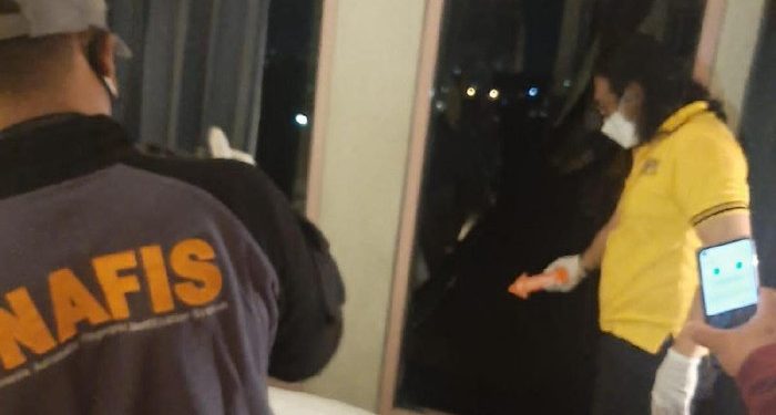 Marah Karena Diintip di Kamar Mandi, Pria Ini Mendorong Temannya Lewat Jendela Kamar Hotel